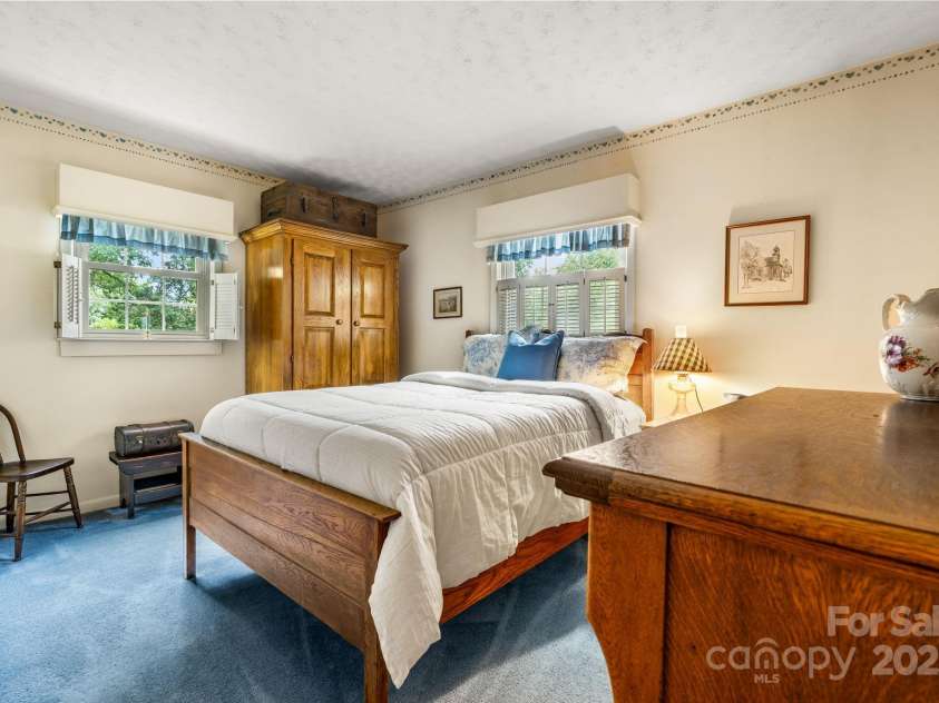 3054 Spencer Heights Drive, Lenoir, NC 28645.  MLS# CAR4294182, YatesRealty ID 33414. 