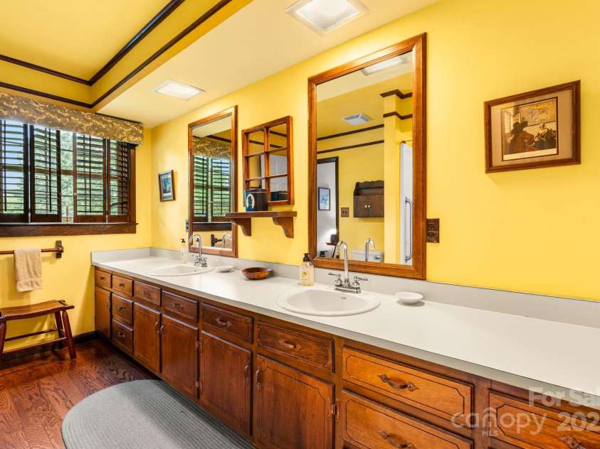 3054 Spencer Heights Drive, Lenoir, NC 28645.  MLS# CAR4294182, YatesRealty ID 33414. 