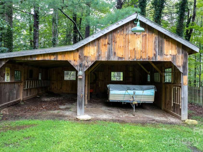 3054 Spencer Heights Drive, Lenoir, NC 28645.  MLS# CAR4294182, YatesRealty ID 33414. 