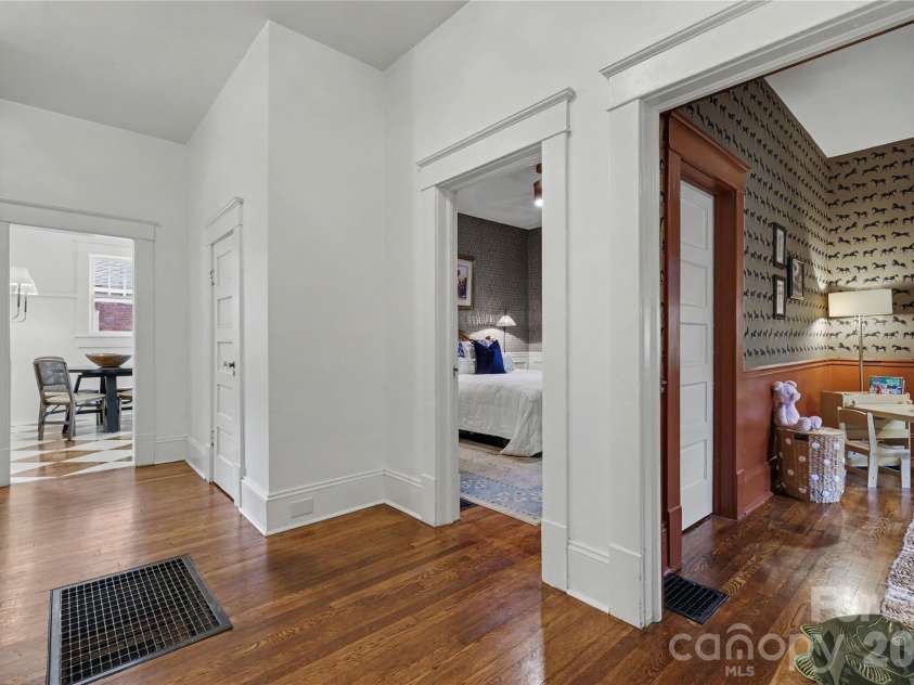 118 Miller Street, Salisbury, NC 28144.  MLS# CAR4378670, YatesRealty ID 33416. 