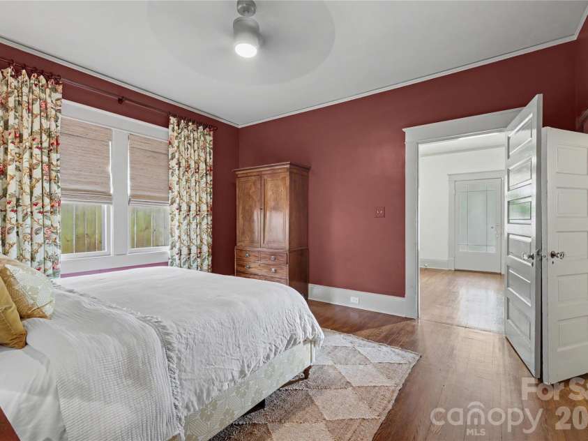 118 Miller Street, Salisbury, NC 28144.  MLS# CAR4378670, YatesRealty ID 33416. 