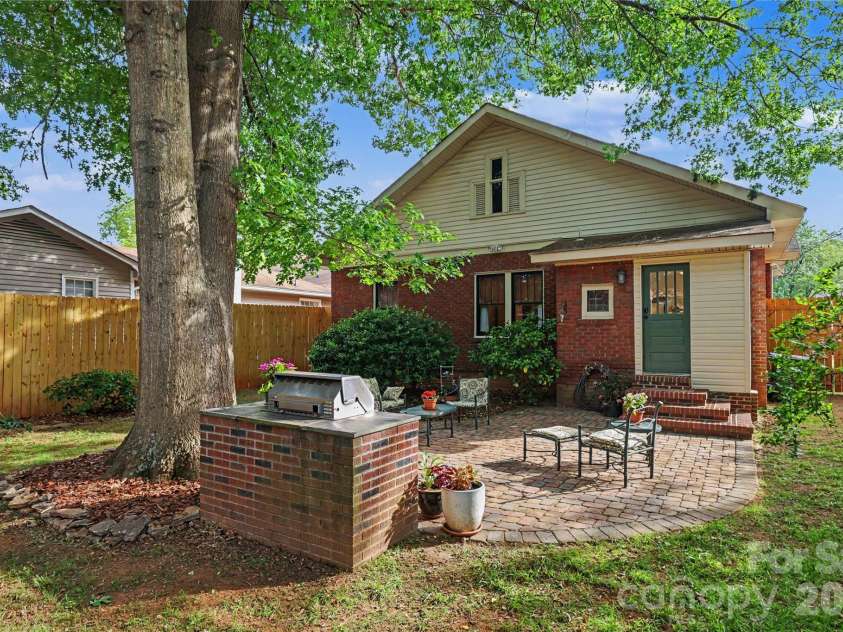 118 Miller Street, Salisbury, NC 28144.  MLS# CAR4378670, YatesRealty ID 33416. 