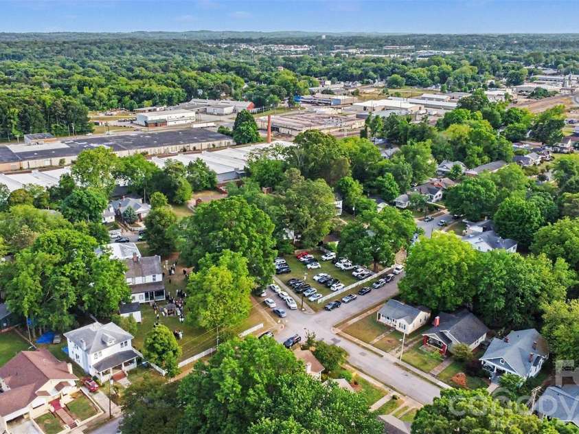 118 Miller Street, Salisbury, NC 28144.  MLS# CAR4378670, YatesRealty ID 33416. 