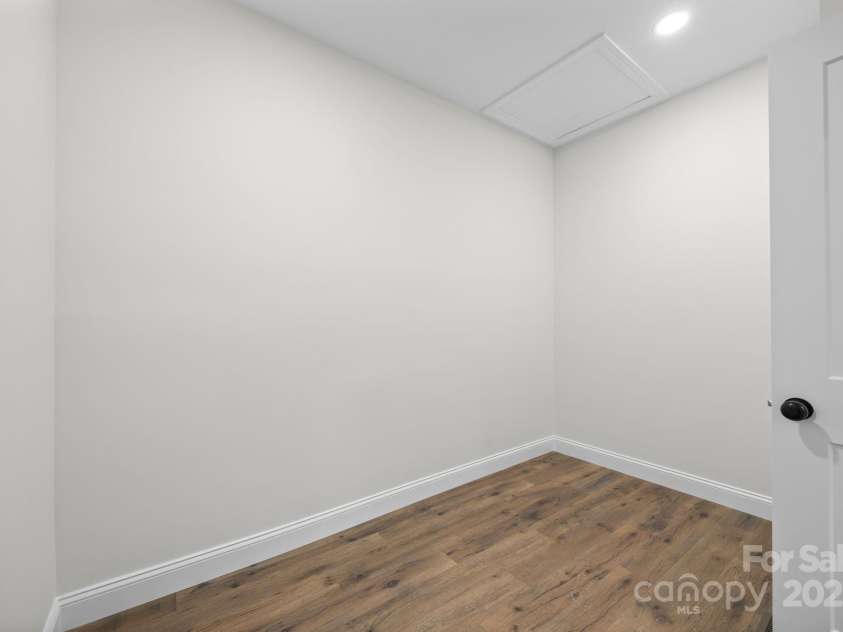 1011 Timber Run Drive, Salisbury, NC 28146.  MLS# CAR4289620, YatesRealty ID 33418. Walk in Closet- Primary