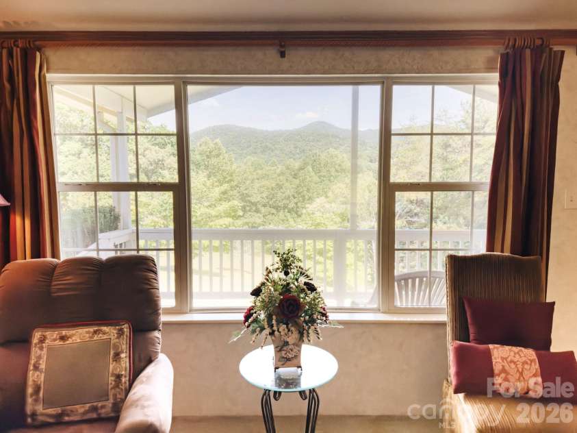 2391 Hickory Knoll Road, Franklin, NC 28734.  MLS# CAR4395956, YatesRealty ID 33418. 