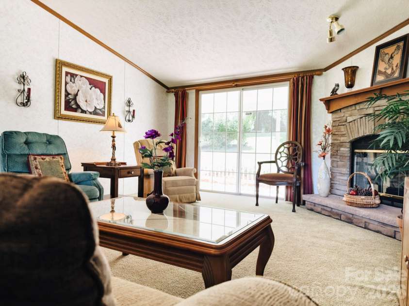 2391 Hickory Knoll Road, Franklin, NC 28734.  MLS# CAR4395956, YatesRealty ID 33418. 