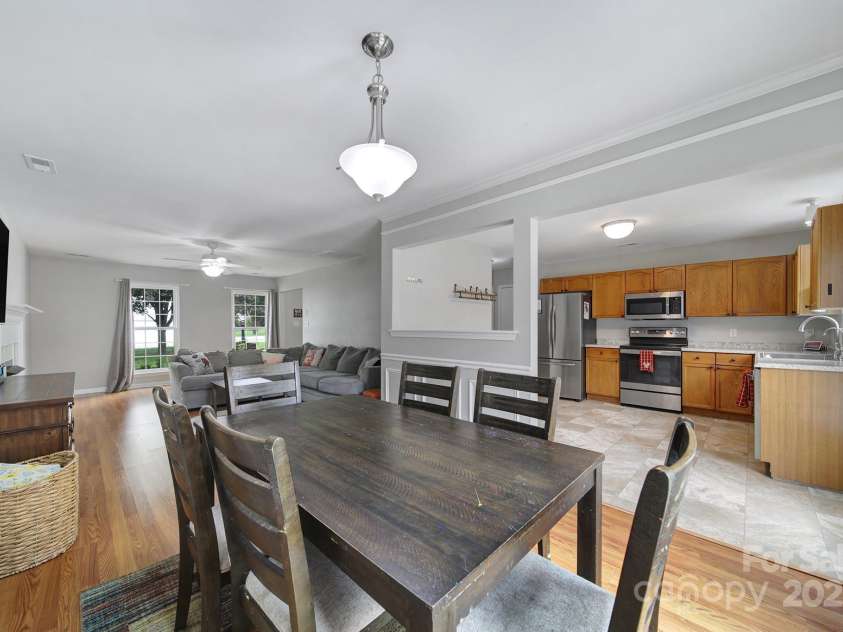124 Kristens Court Drive, Mooresville, NC 28115.  MLS# CAR4293257, YatesRealty ID 33419. 