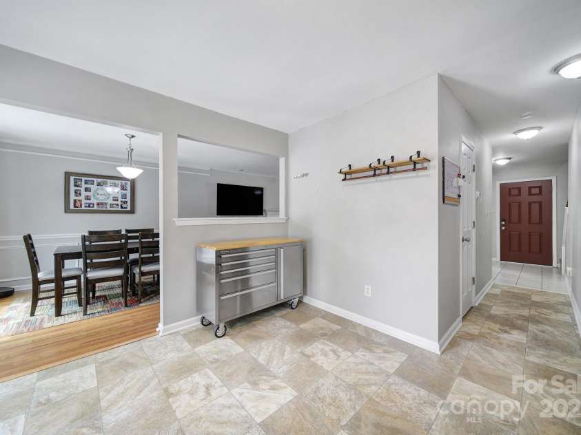 124 Kristens Court Drive, Mooresville, NC 28115.  MLS# CAR4293257, YatesRealty ID 33419. 