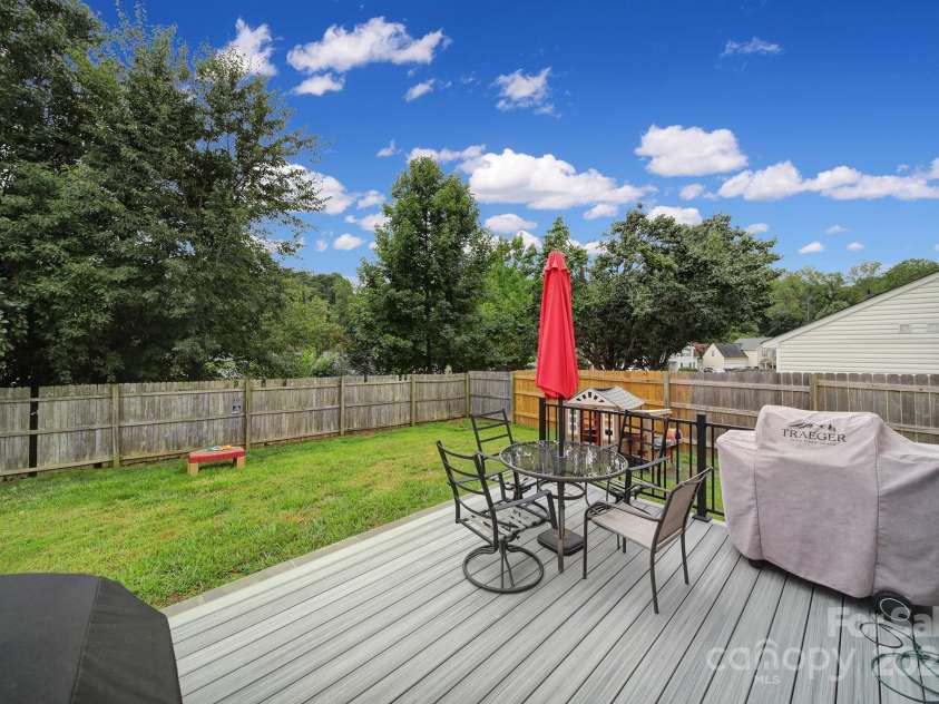 124 Kristens Court Drive, Mooresville, NC 28115.  MLS# CAR4293257, YatesRealty ID 33419. 