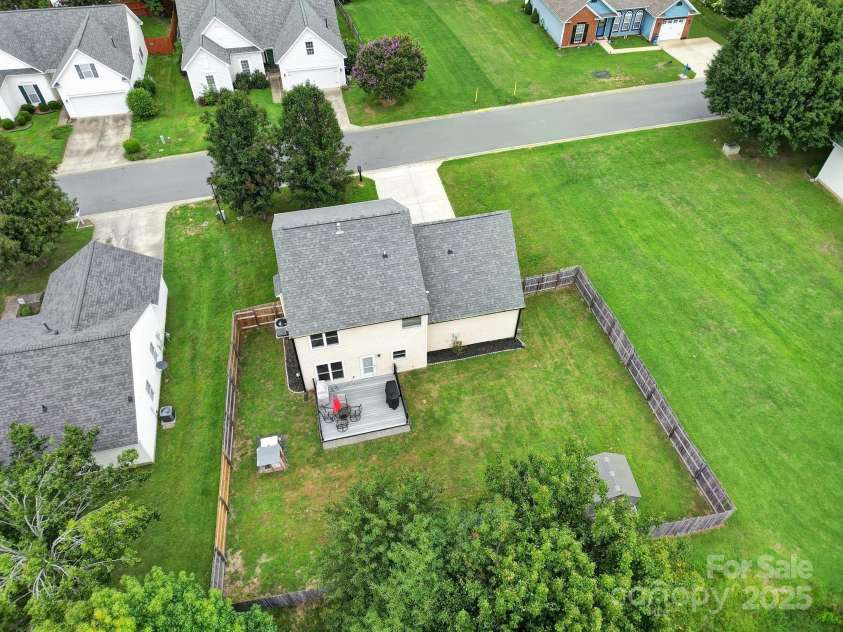124 Kristens Court Drive, Mooresville, NC 28115.  MLS# CAR4293257, YatesRealty ID 33419. 