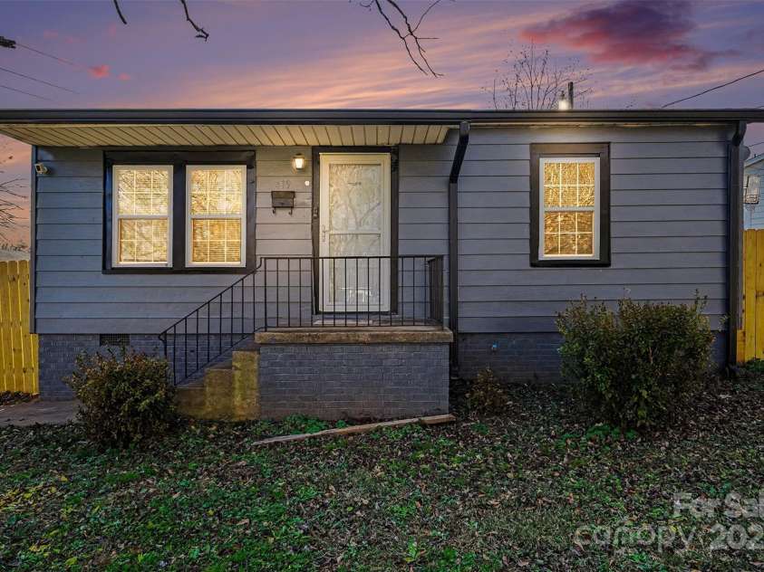 419 Circle Drive, Shelby, NC 28150.  MLS# CAR4330810, YatesRealty ID 3342. 