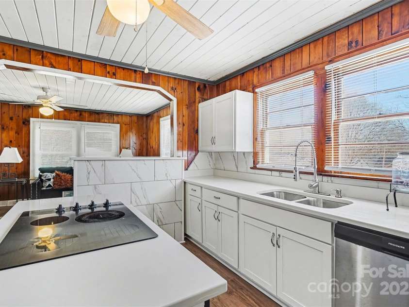 419 Circle Drive, Shelby, NC 28150.  MLS# CAR4330810, YatesRealty ID 3342. 