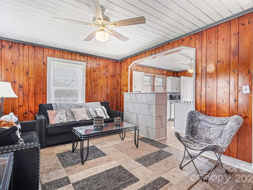 419 Circle Drive, Shelby, NC 28150.  MLS# CAR4330810, YatesRealty ID 3342. 