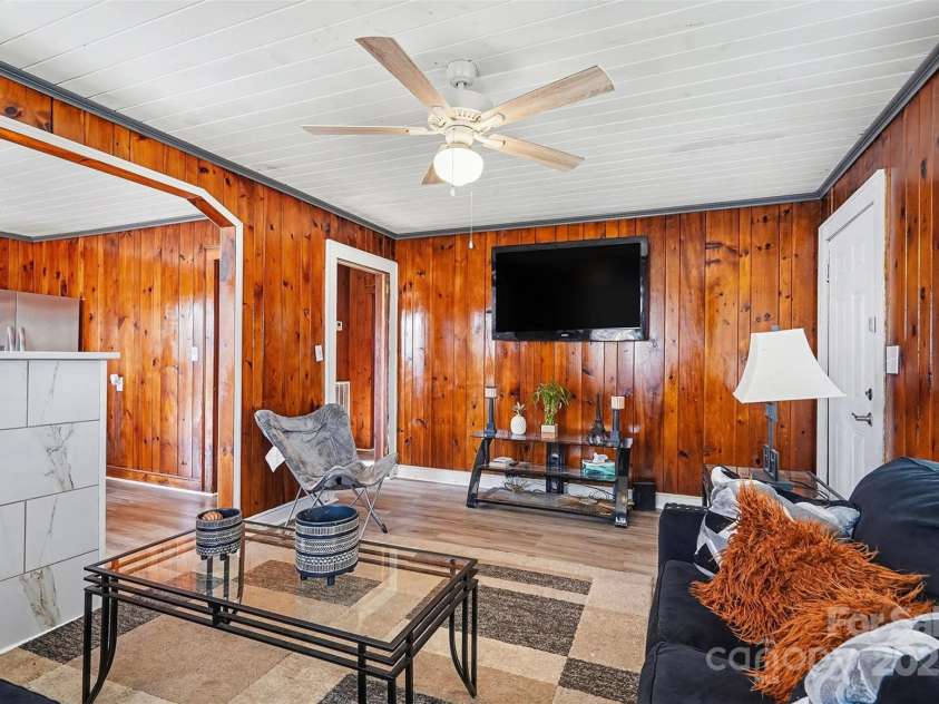 419 Circle Drive, Shelby, NC 28150.  MLS# CAR4330810, YatesRealty ID 3342. 