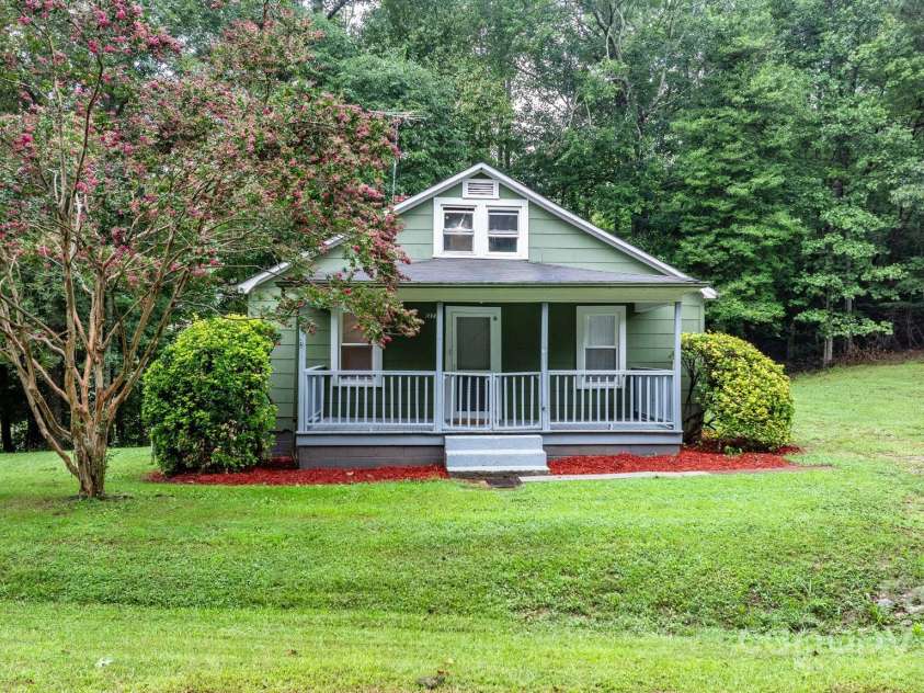 1277 Brush Mountain Road, Lenoir, NC 28645.  MLS# CAR4290789, YatesRealty ID 33420. 