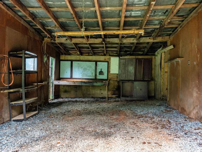 1277 Brush Mountain Road, Lenoir, NC 28645.  MLS# CAR4290789, YatesRealty ID 33420. 