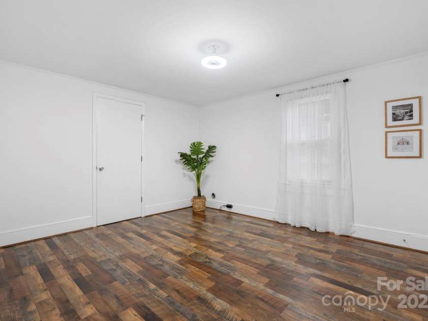 1277 Brush Mountain Road, Lenoir, NC 28645.  MLS# CAR4290789, YatesRealty ID 33420. 