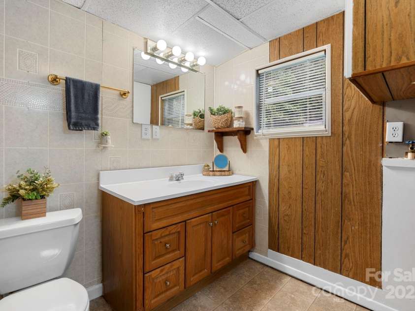 1277 Brush Mountain Road, Lenoir, NC 28645.  MLS# CAR4290789, YatesRealty ID 33420. 