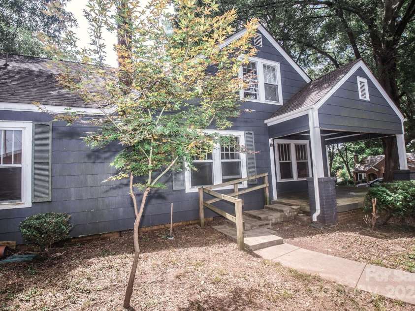 411 Jackson Street, Albemarle, NC 28001.  MLS# CAR4291947, YatesRealty ID 33421. Side