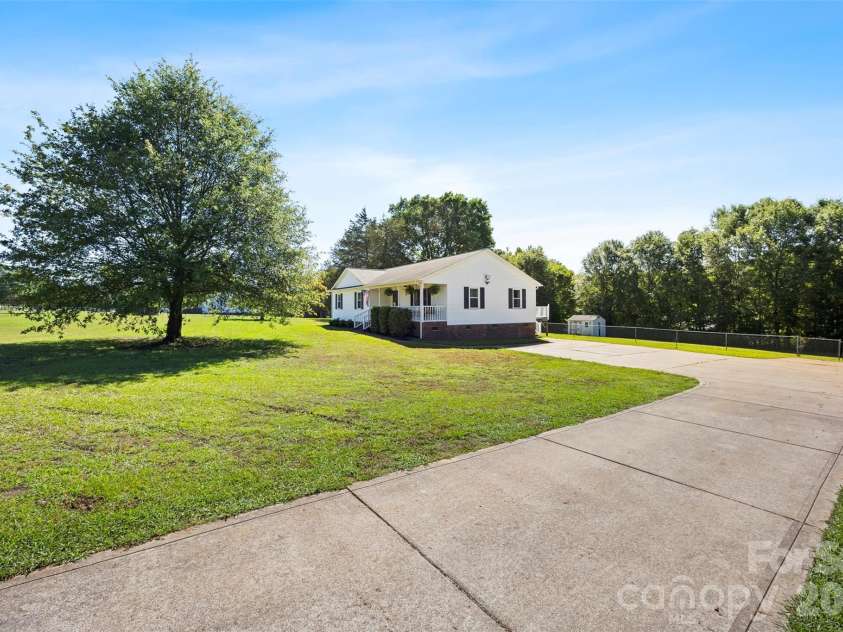 2600 Filbert Highway, Clover, SC 29710.  MLS# CAR4394026, YatesRealty ID 33422. 