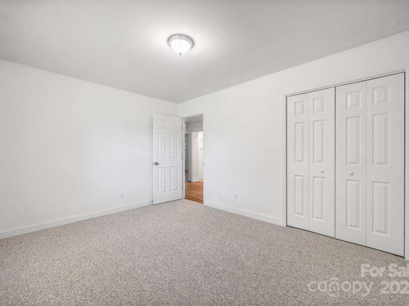 1516 Ellen Avenue, Rock Hill, SC 29732.  MLS# CAR4285109, YatesRealty ID 33423. 