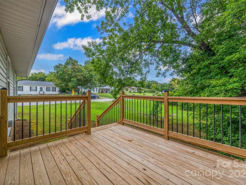 1516 Ellen Avenue, Rock Hill, SC 29732.  MLS# CAR4285109, YatesRealty ID 33423. 