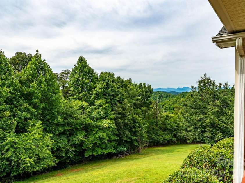 1697 Windswept Ridge, Marshall, NC 28753.  MLS# CAR4395499, YatesRealty ID 33423. 