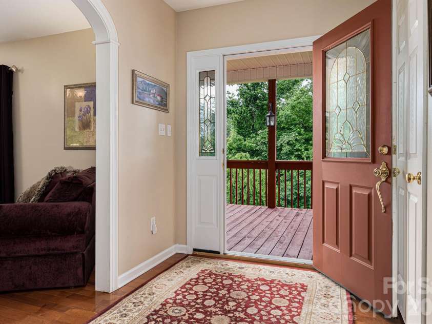 1697 Windswept Ridge, Marshall, NC 28753.  MLS# CAR4395499, YatesRealty ID 33423. 
