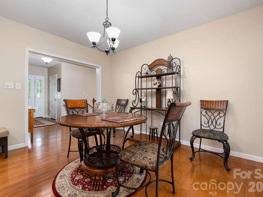 1697 Windswept Ridge, Marshall, NC 28753.  MLS# CAR4395499, YatesRealty ID 33423. 