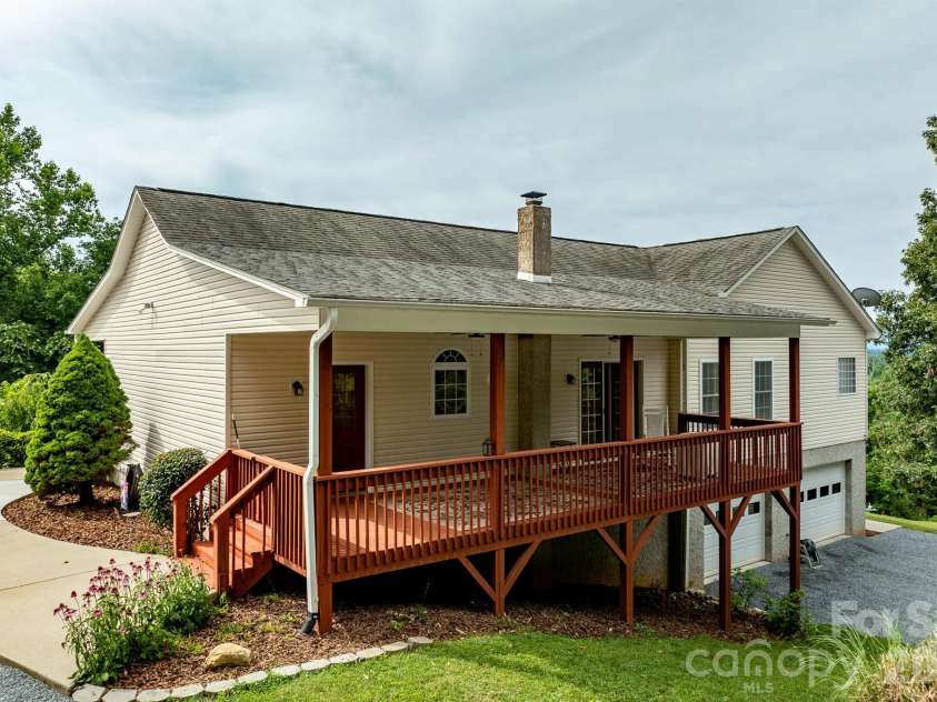 1697 Windswept Ridge, Marshall, NC 28753.  MLS# CAR4395499, YatesRealty ID 33423. 