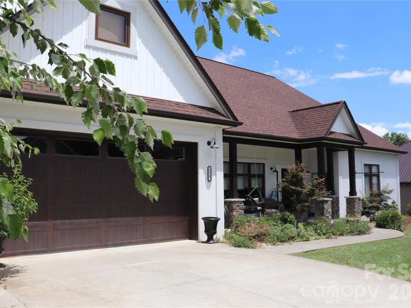 119 Hill Street, Granite Falls, NC 28630.  MLS# CAR4394620, YatesRealty ID 33424. 