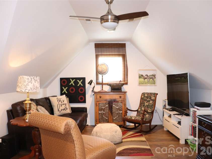 119 Hill Street, Granite Falls, NC 28630.  MLS# CAR4394620, YatesRealty ID 33424. 