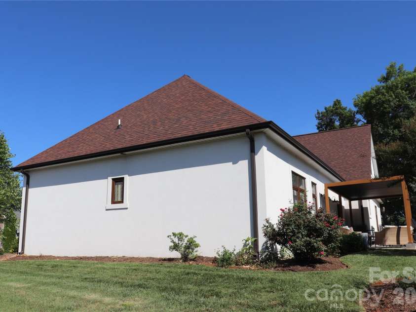 119 Hill Street, Granite Falls, NC 28630.  MLS# CAR4394620, YatesRealty ID 33424. 