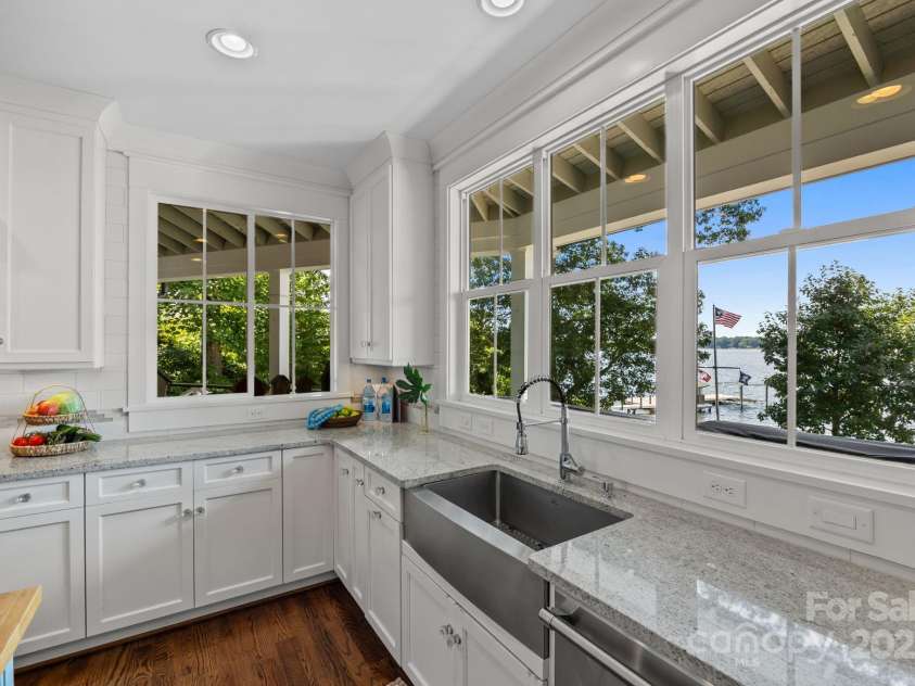 19029 Brigadoon Place, Cornelius, NC 28031.  MLS# CAR4291126, YatesRealty ID 33424. 