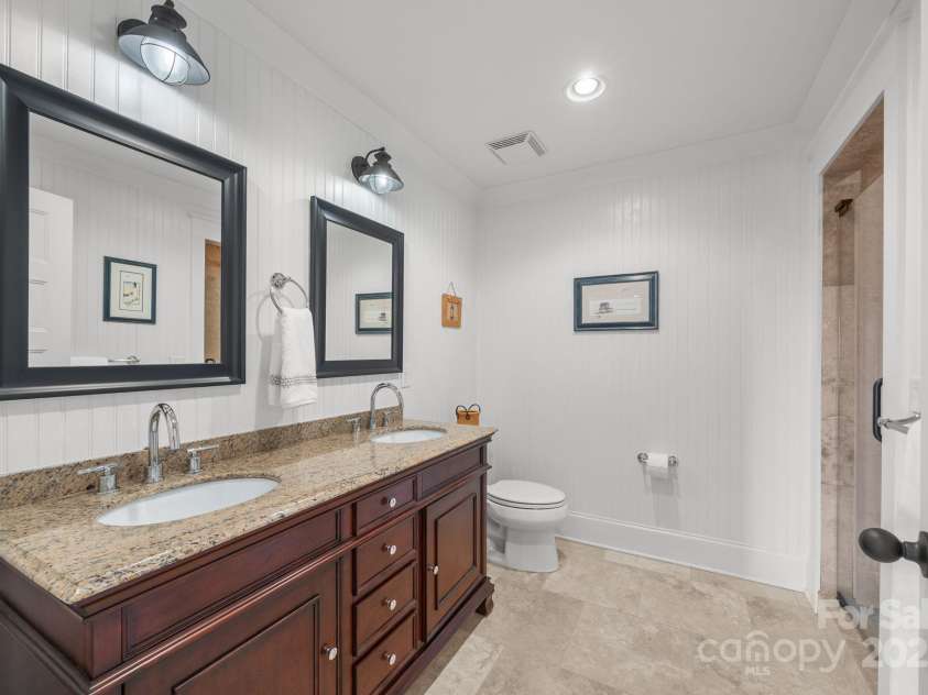 19029 Brigadoon Place, Cornelius, NC 28031.  MLS# CAR4291126, YatesRealty ID 33424. 