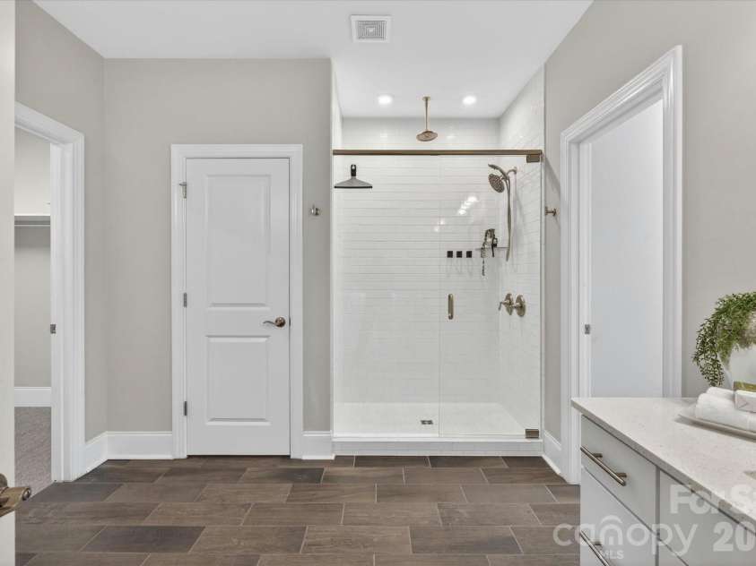11139 Kilkenny Drive, Charlotte, NC 28277.  MLS# CAR4372028, YatesRealty ID 33425. 