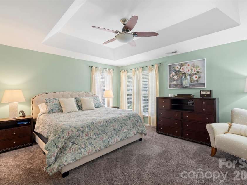 6005 Boathouse Lane, Cramerton, NC 28032.  MLS# CAR4396321, YatesRealty ID 33426. 