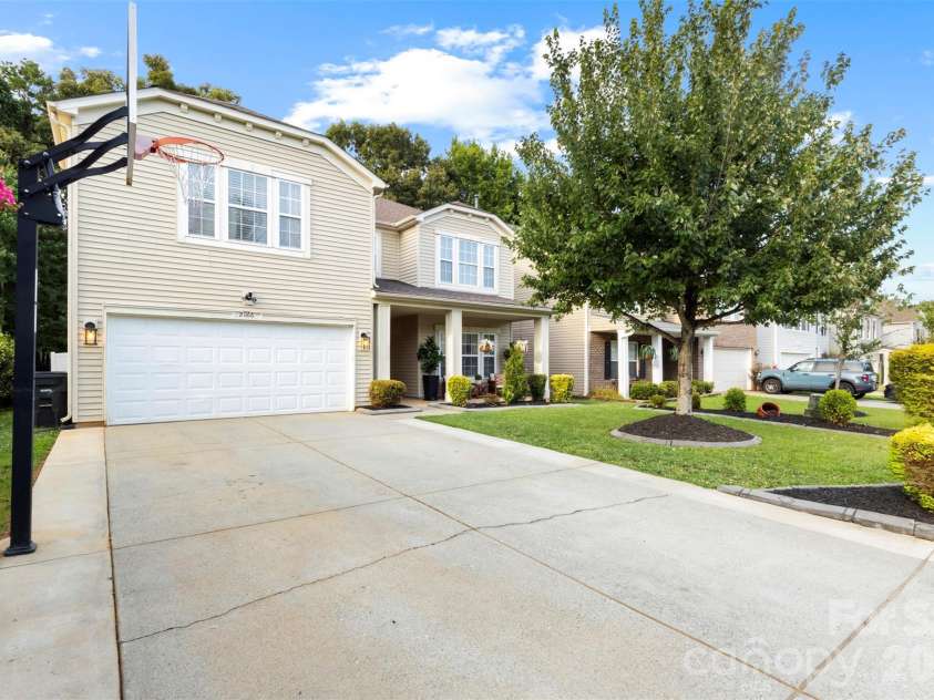 2066 Durand Road, Fort Mill, SC 29715.  MLS# CAR4397880, YatesRealty ID 33427. 