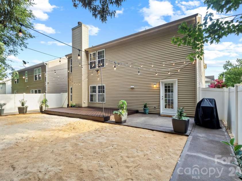 2066 Durand Road, Fort Mill, SC 29715.  MLS# CAR4397880, YatesRealty ID 33427. 