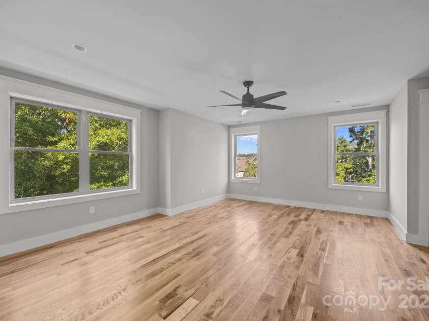 3 River Stone Trail, Asheville, NC 28805.  MLS# CAR4279056, YatesRealty ID 33429. Primary Bedroom