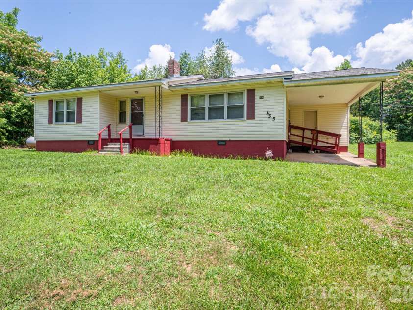 455 Huffman Road, Blacksburg, SC 29702.  MLS# CAR4393939, YatesRealty ID 33429. 
