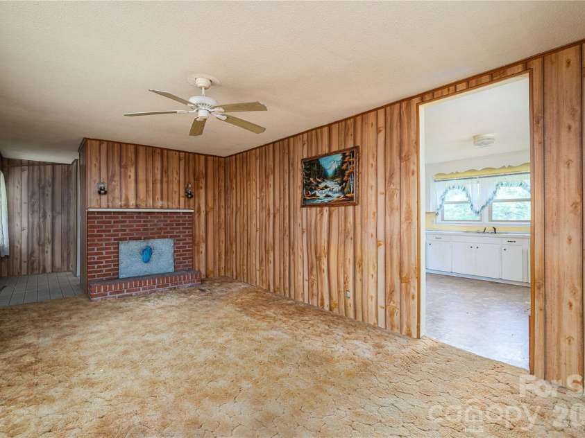 455 Huffman Road, Blacksburg, SC 29702.  MLS# CAR4393939, YatesRealty ID 33429. 