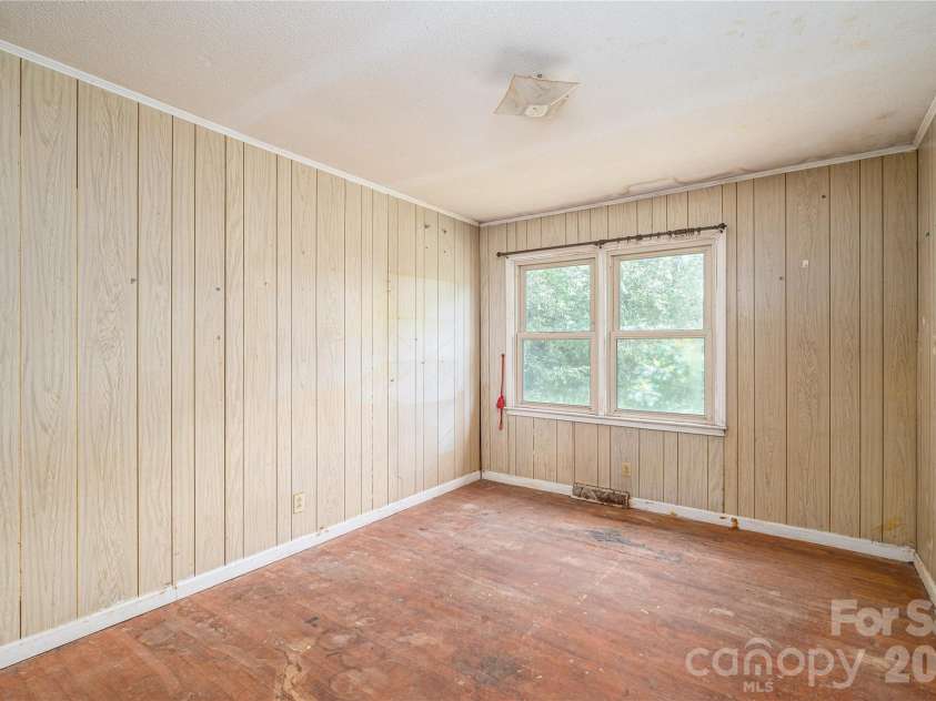 455 Huffman Road, Blacksburg, SC 29702.  MLS# CAR4393939, YatesRealty ID 33429. 