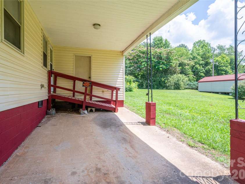 455 Huffman Road, Blacksburg, SC 29702.  MLS# CAR4393939, YatesRealty ID 33429. 
