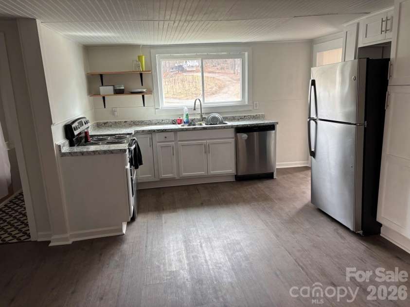 262 Blackberry Lane, Bakersville, NC 28705.  MLS# CAR4354357, YatesRealty ID 3343. 
