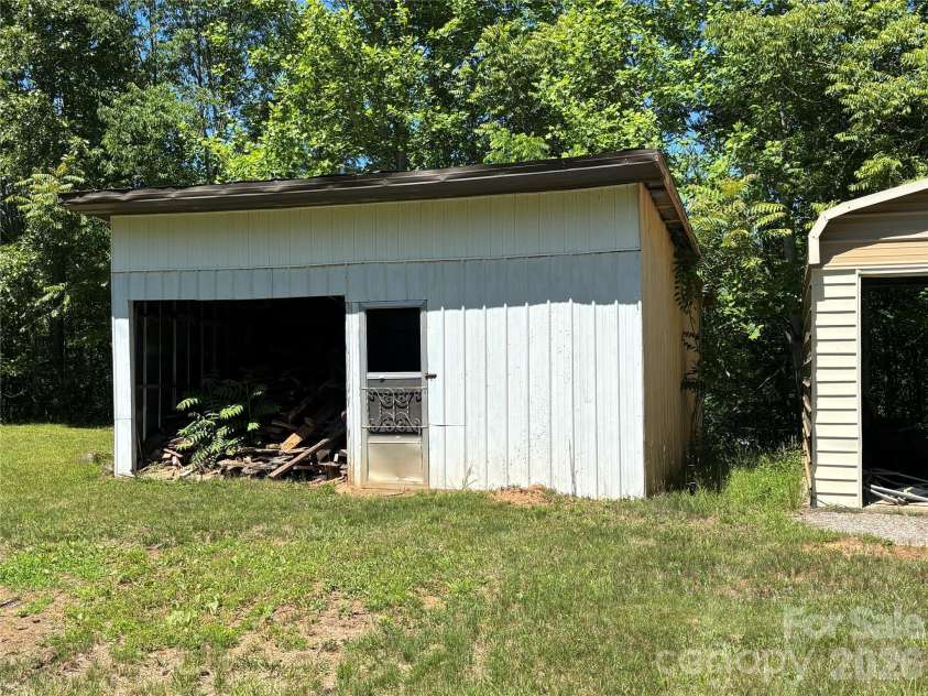 262 Blackberry Lane, Bakersville, NC 28705.  MLS# CAR4354357, YatesRealty ID 3343. 