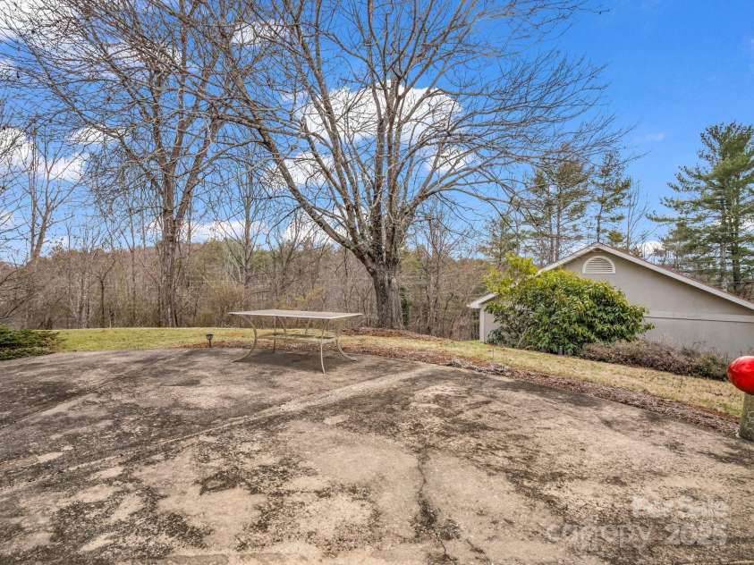 55 Settlers Trail, Mars Hill, NC 28754.  MLS# CAR4275597, YatesRealty ID 3343. 