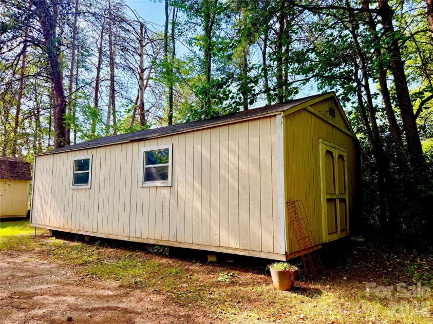 1668 Lane Road, Mount Holly, NC 28120.  MLS# CAR4395972, YatesRealty ID 33430. 