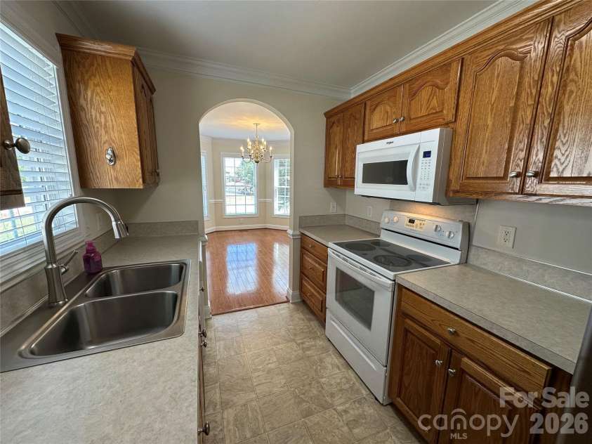 165 Bishop Lane, Concord, NC 28025.  MLS# CAR4395082, YatesRealty ID 33432. New Kitchen Sink