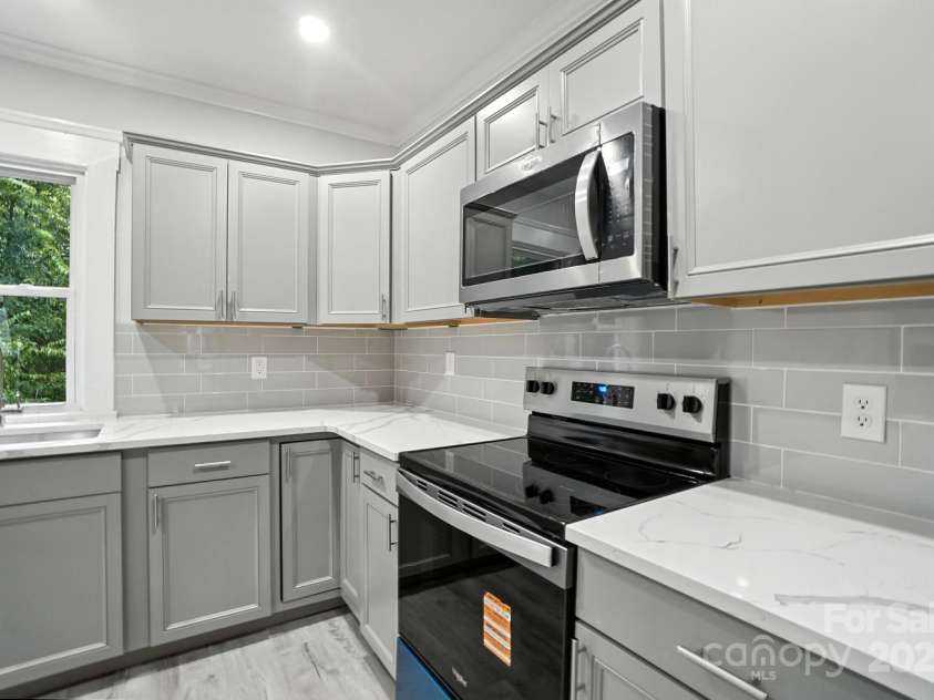 222 2nd Avenue, Albemarle, NC 28001.  MLS# CAR4289121, YatesRealty ID 33432. 